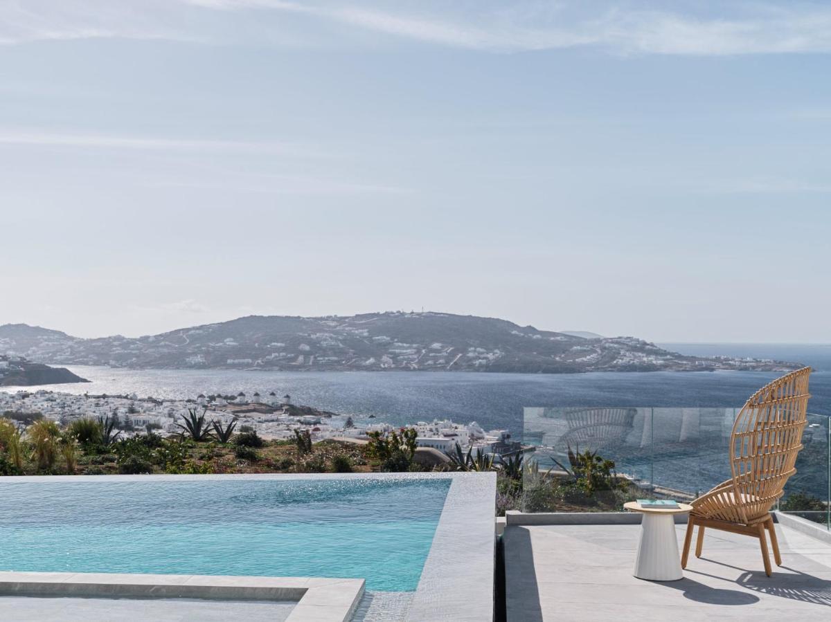 Deos Mykonos - A Myconian Collection Hotel
