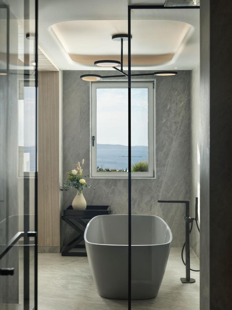 Deos Mykonos - A Myconian Collection Hotel