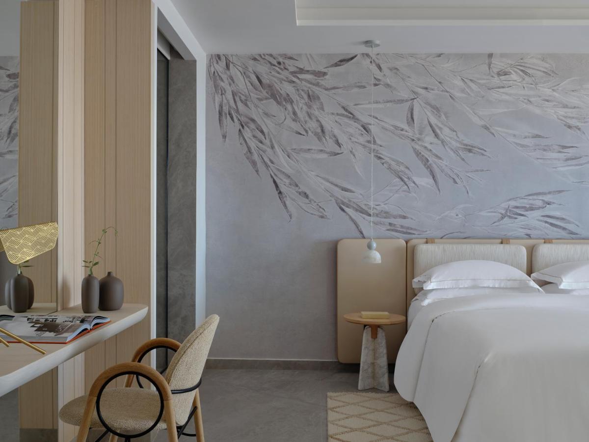 Deos Mykonos - A Myconian Collection Hotel