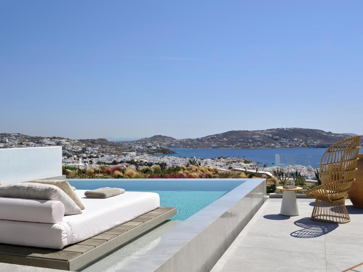 Deos Mykonos - A Myconian Collection Hotel