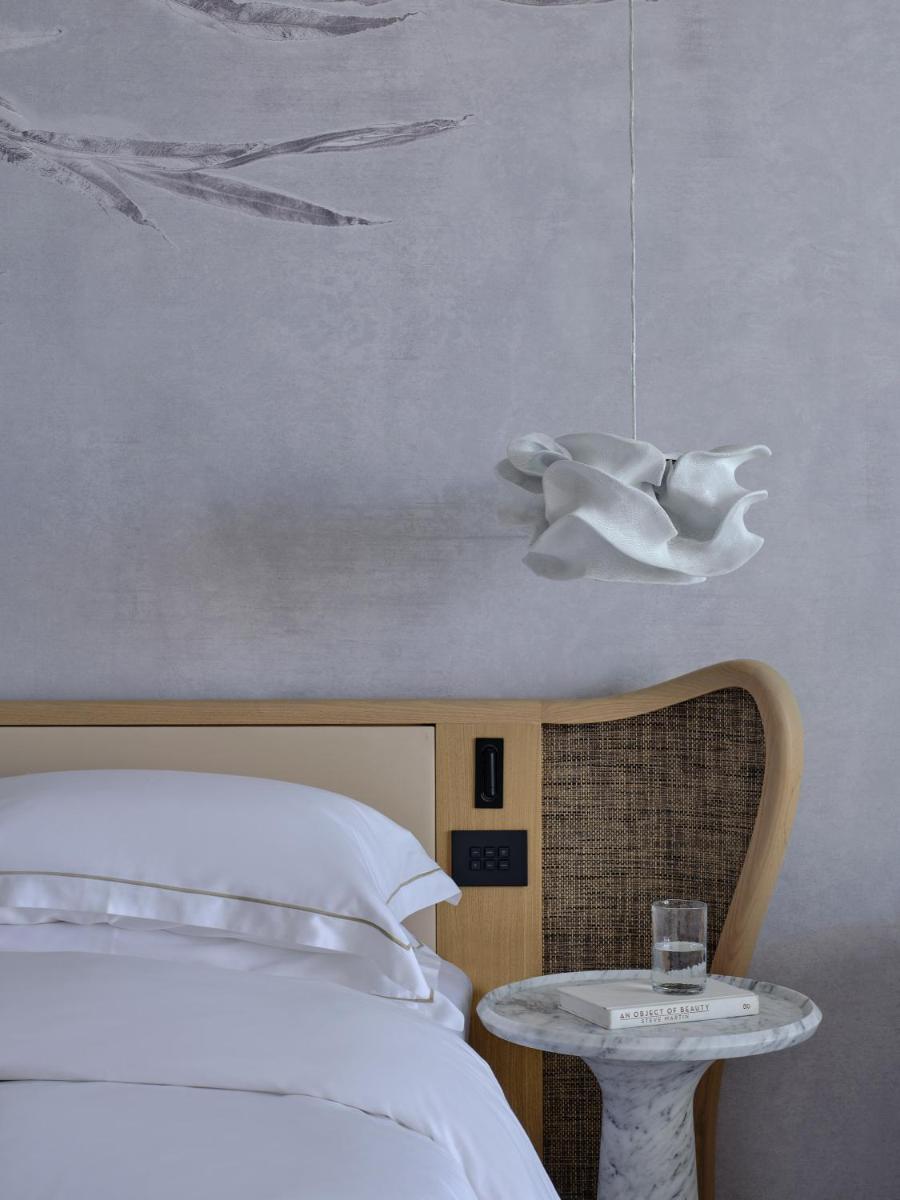 Deos Mykonos - A Myconian Collection Hotel