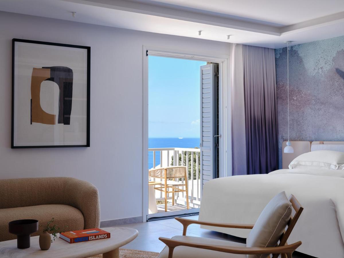 Deos Mykonos - A Myconian Collection Hotel