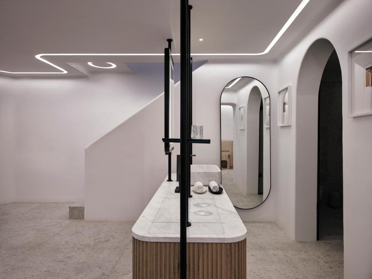 Deos Mykonos - A Myconian Collection Hotel