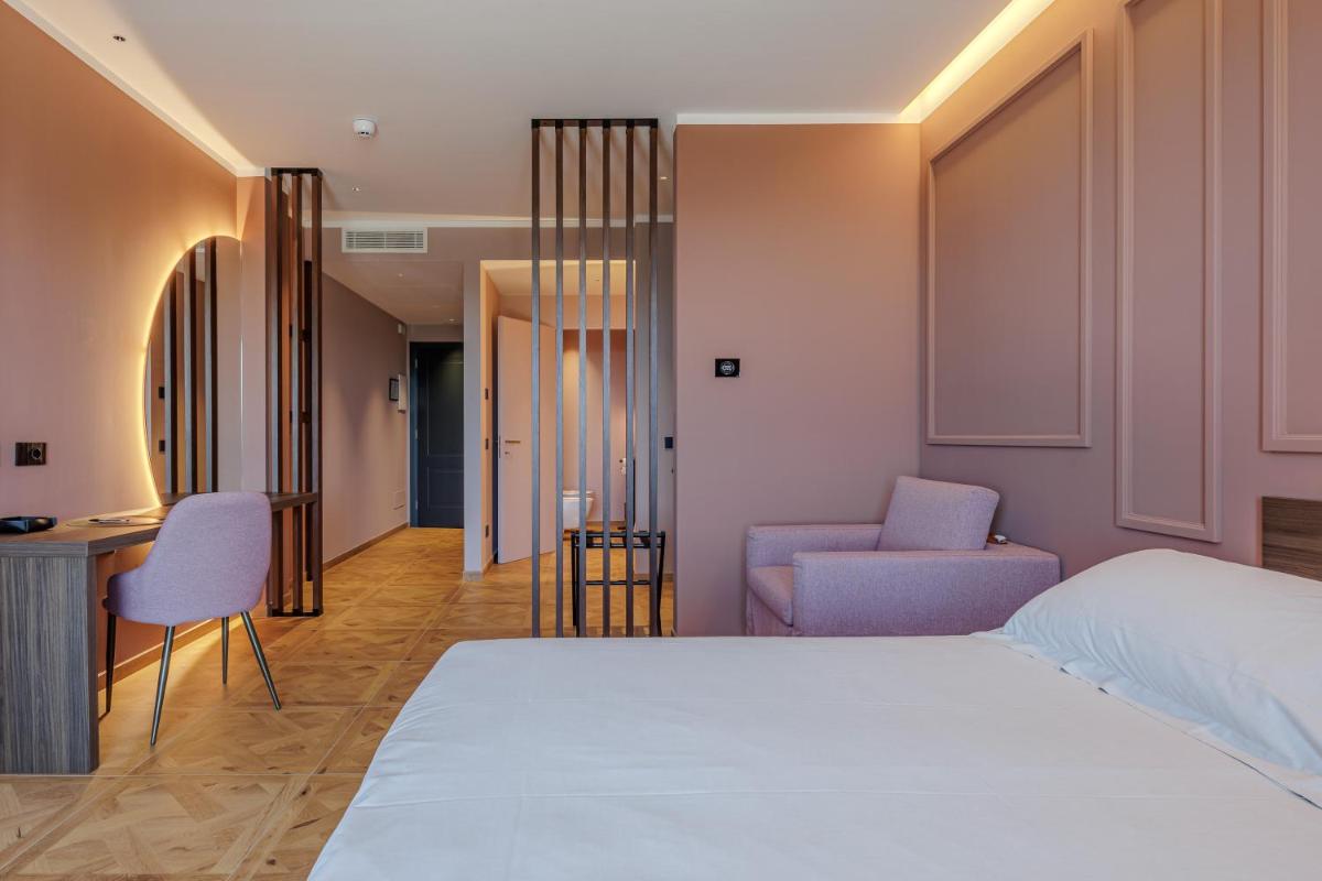 Deville & Spa