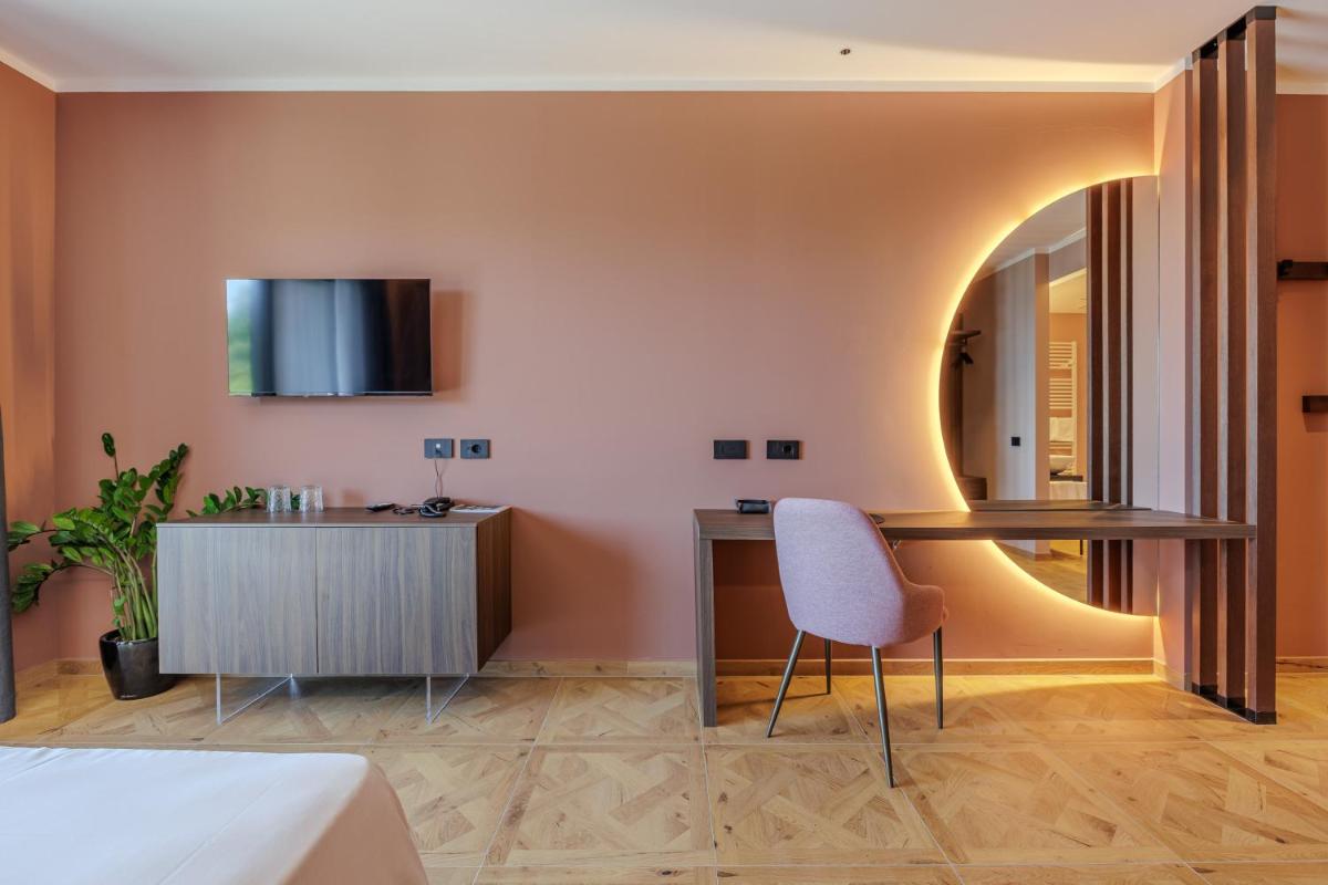 Deville & Spa