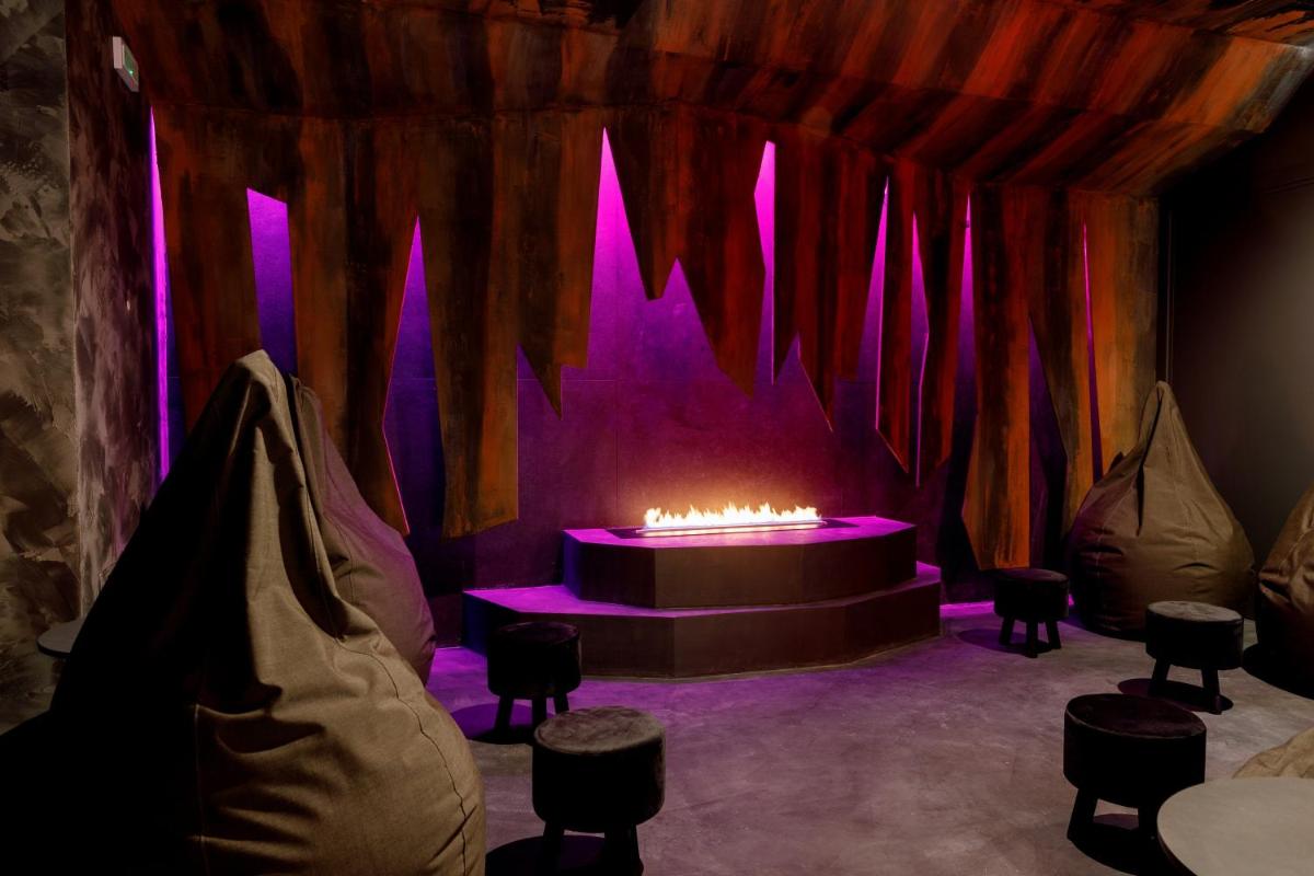 Deville & Spa