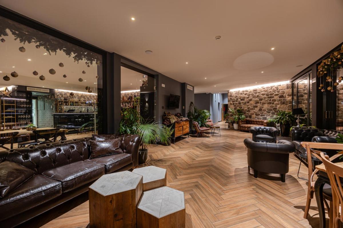 Deville & Spa