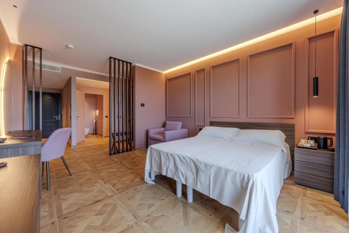 Deville & Spa