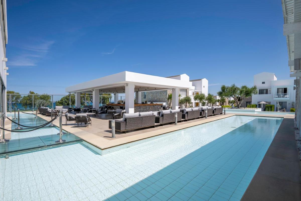 Diamond Deluxe Hotel - Adults Only