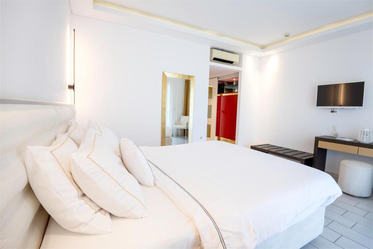 Diamond Deluxe Hotel - Adults Only & Spa