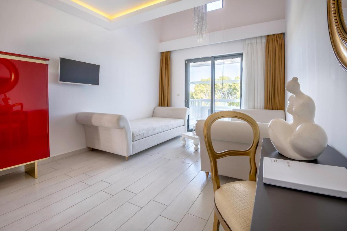 Diamond Deluxe Hotel - Adults Only & Spa