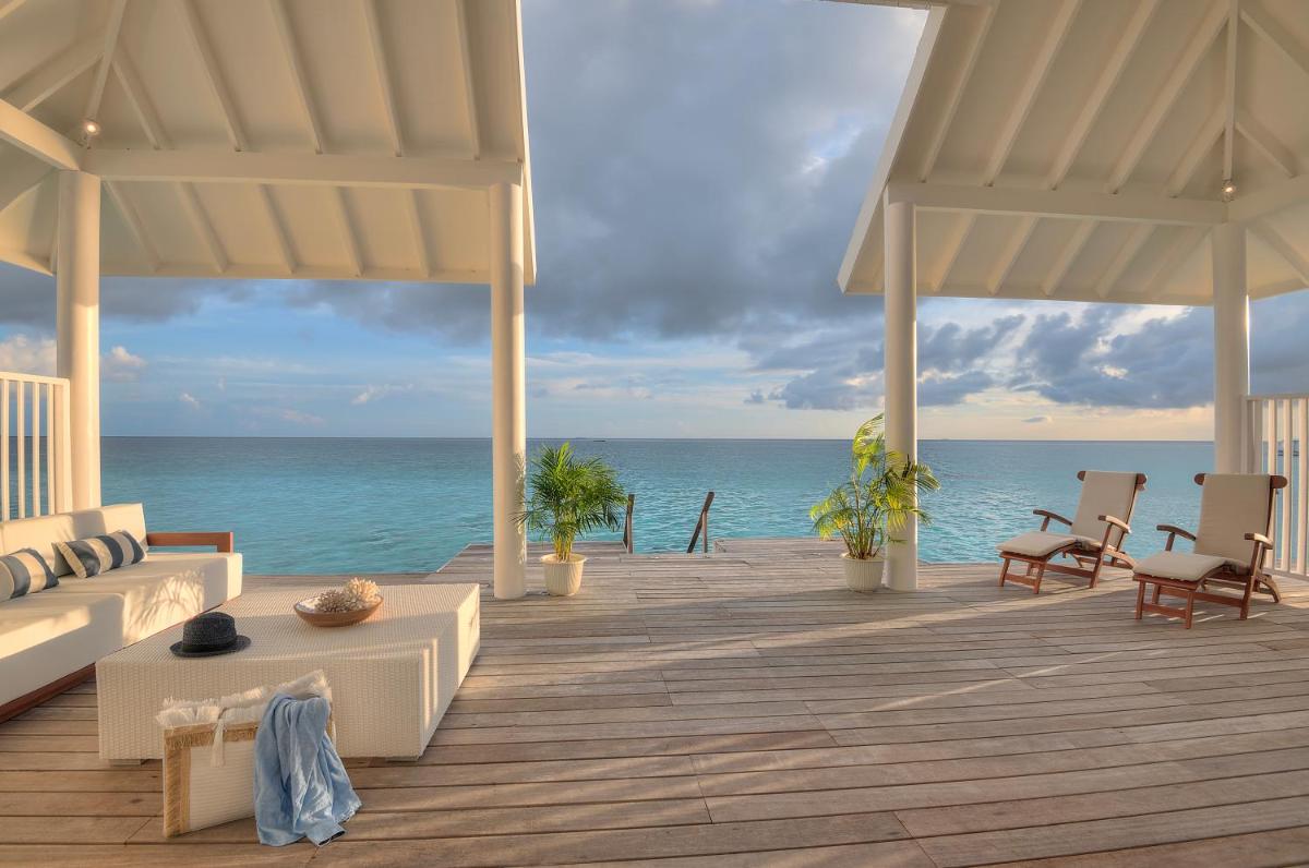 Diamonds Athuruga Maldives Resort & Spa