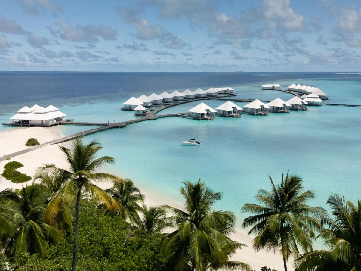 Diamonds Athuruga Maldives Resort & Spa