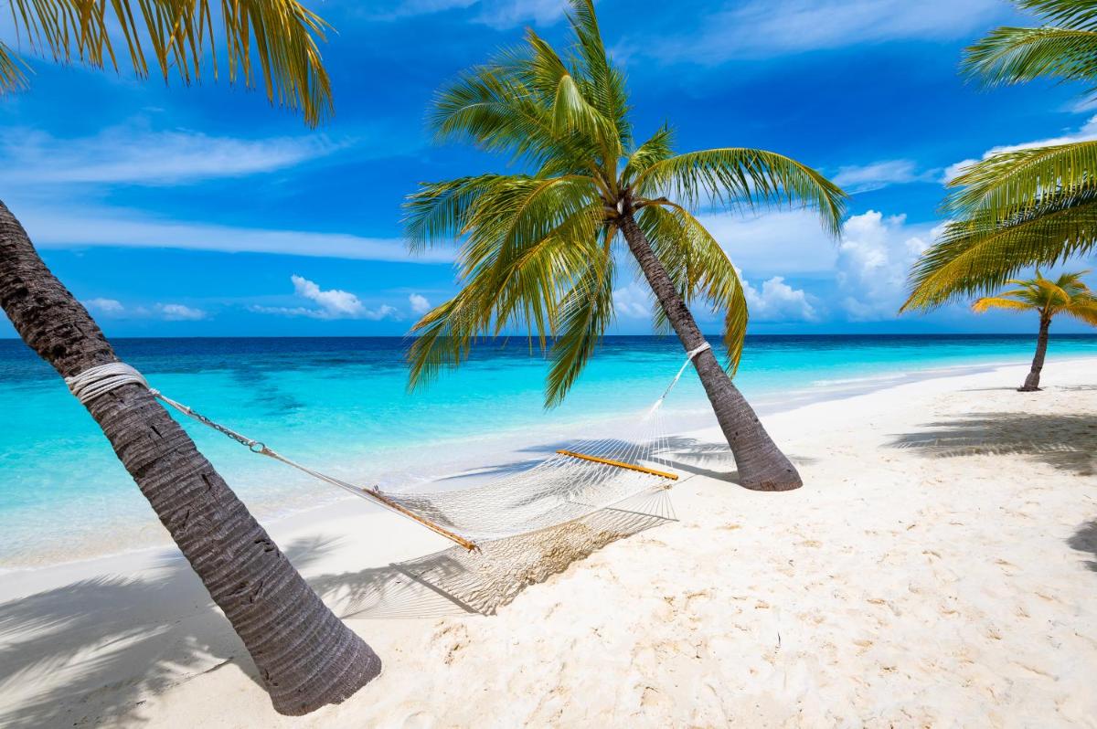 Diamonds Athuruga Maldives Resort & Spa