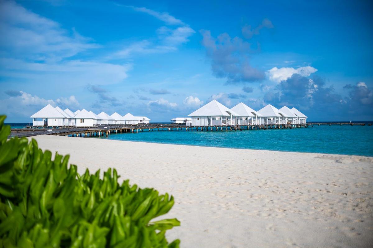 Diamonds Athuruga Maldives Resort & Spa