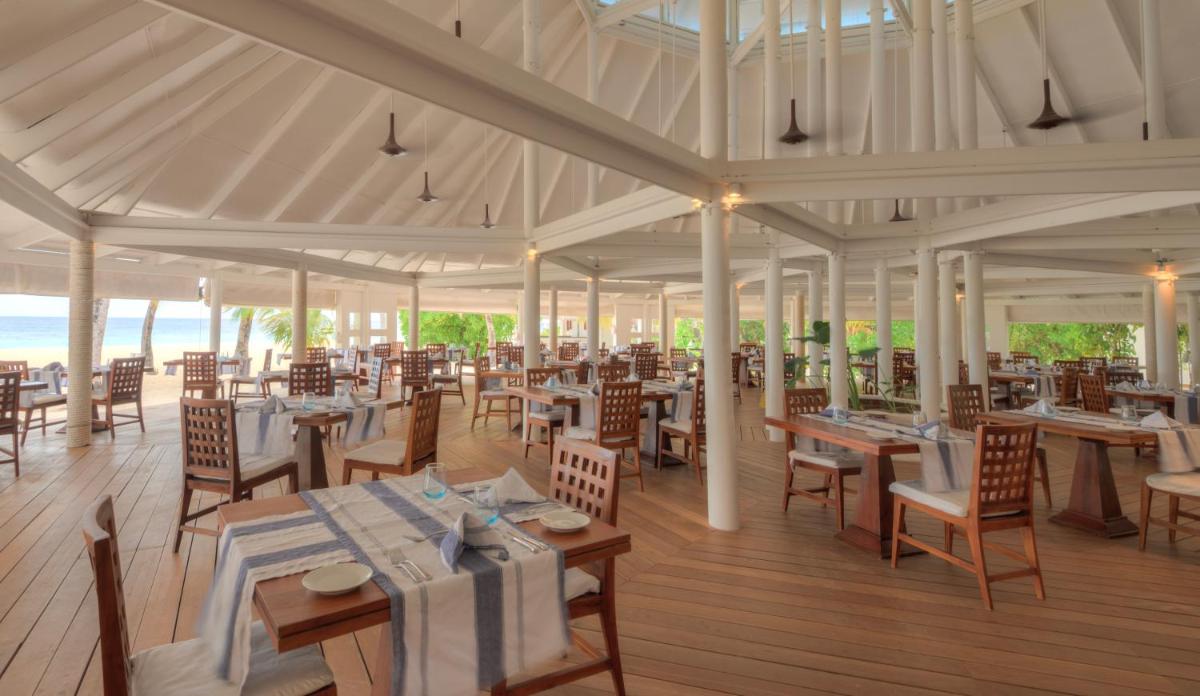 Diamonds Athuruga Maldives Resort & Spa