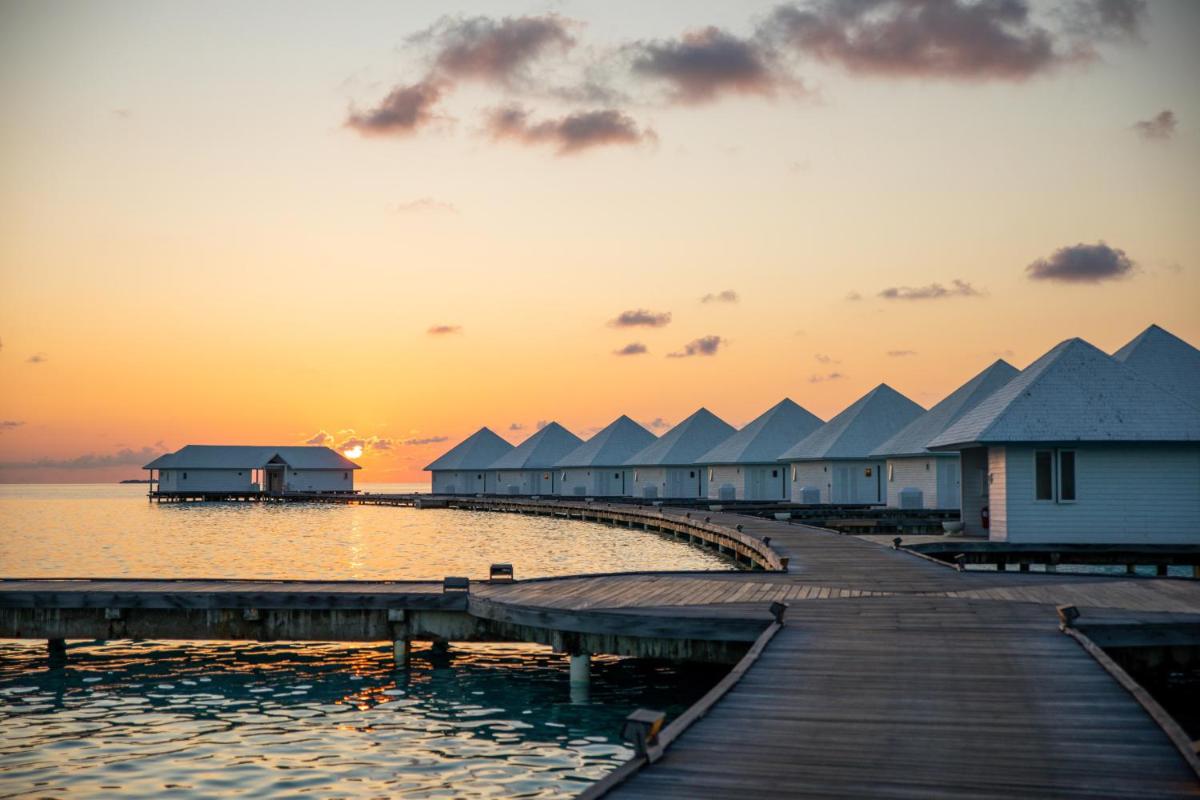 Diamonds Athuruga Maldives Resort & Spa