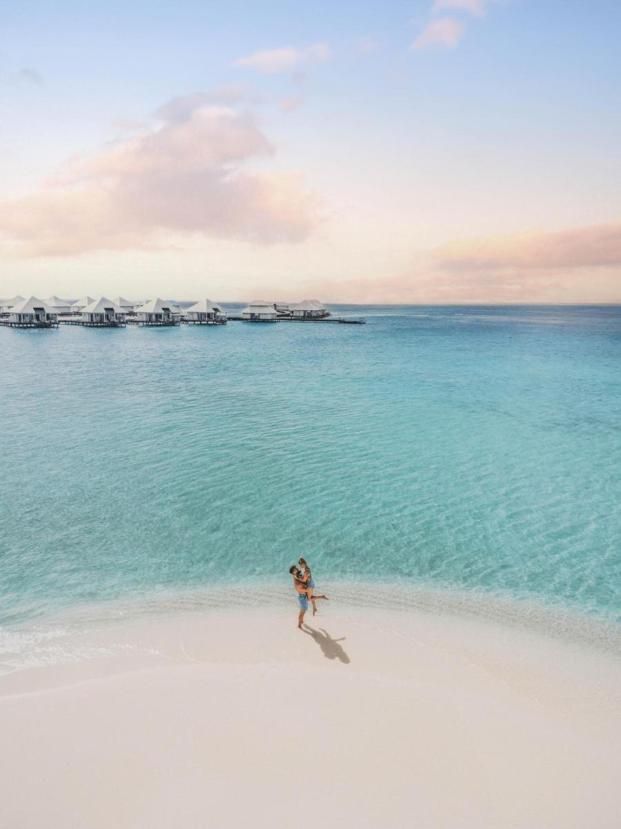 Diamonds Athuruga Maldives Resort & Spa