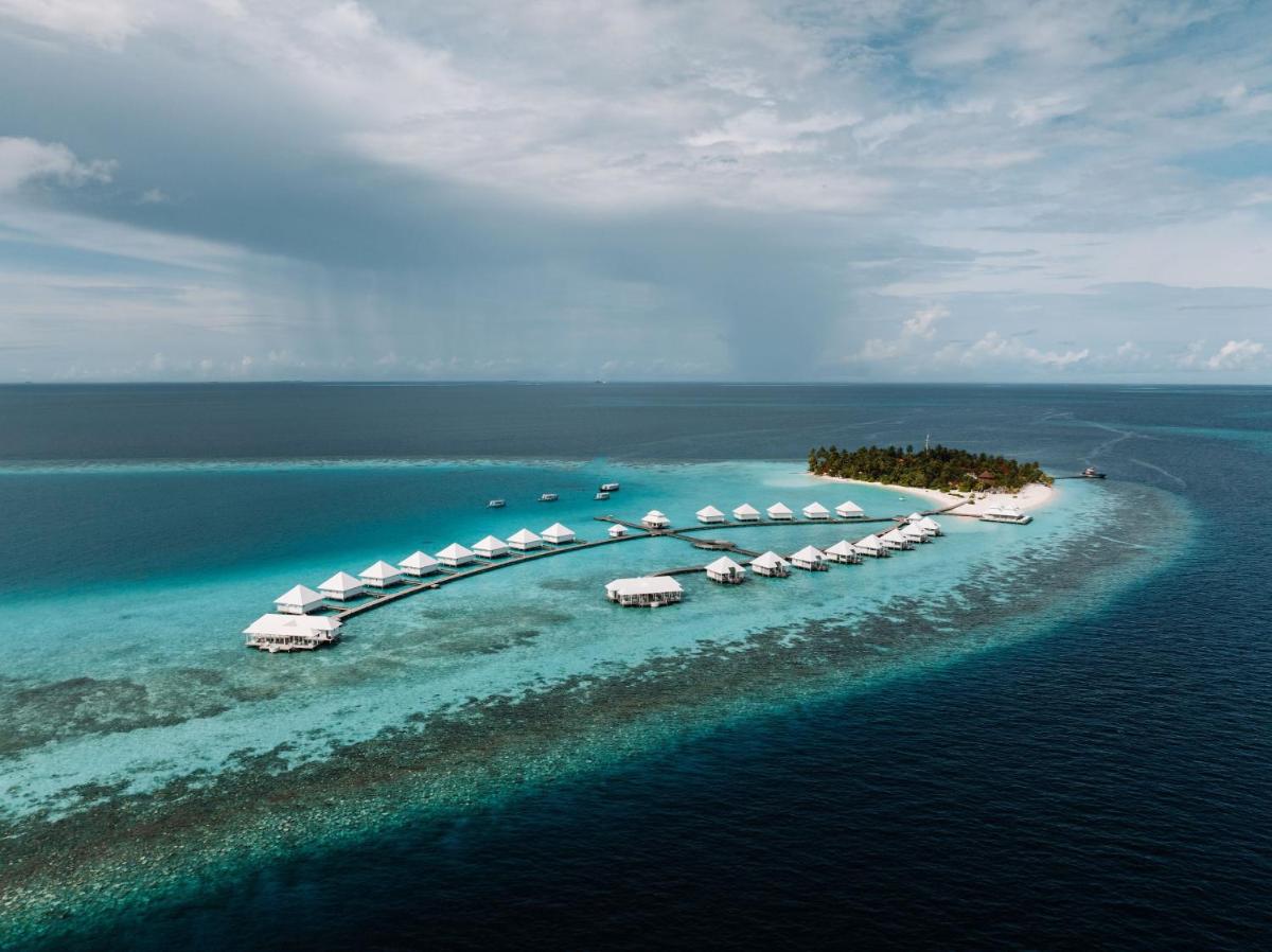 Diamonds Athuruga Maldives Resort & Spa