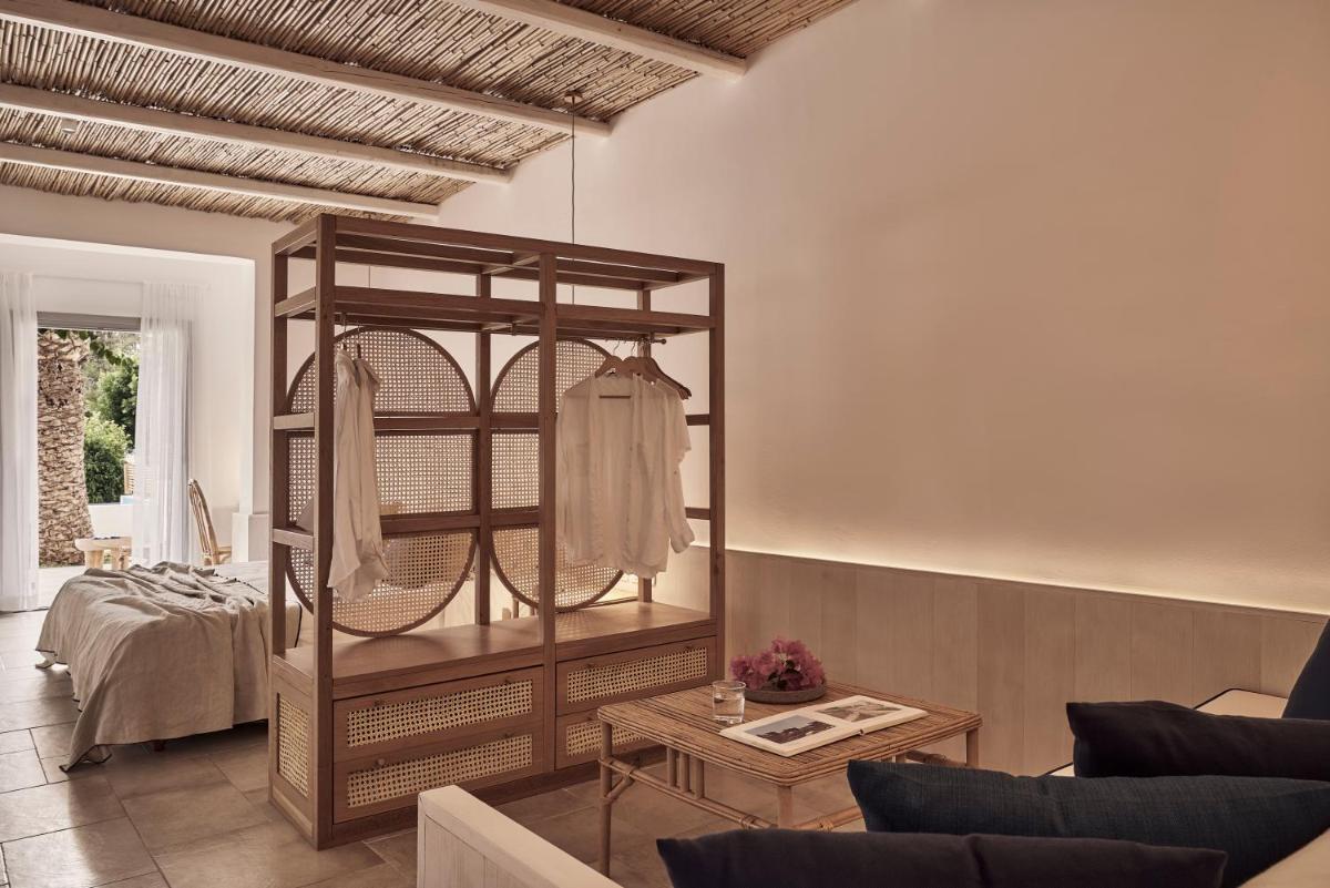 Dionysos Seaside Resort Ios