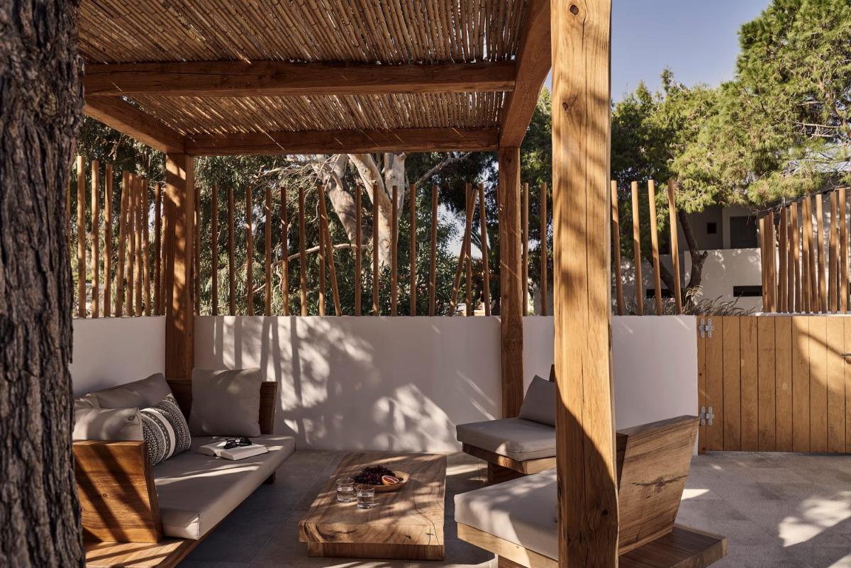 Dionysos Seaside Resort Ios