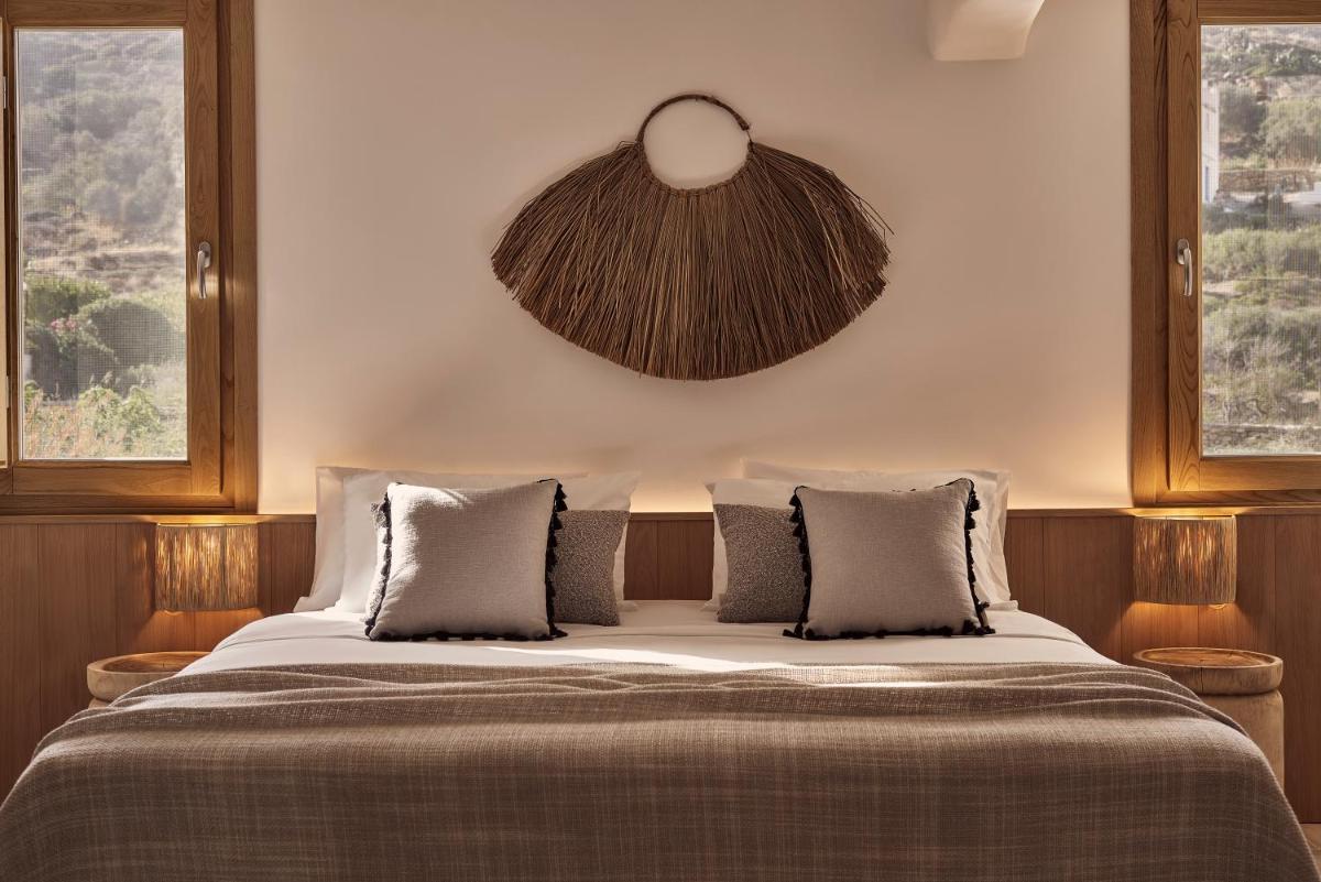 Dionysos Seaside Resort Ios