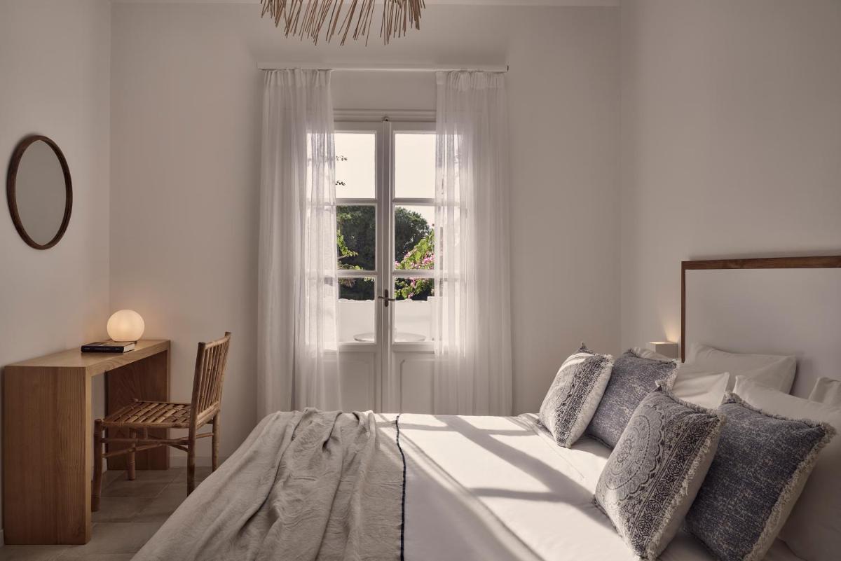 Dionysos Seaside Resort Ios