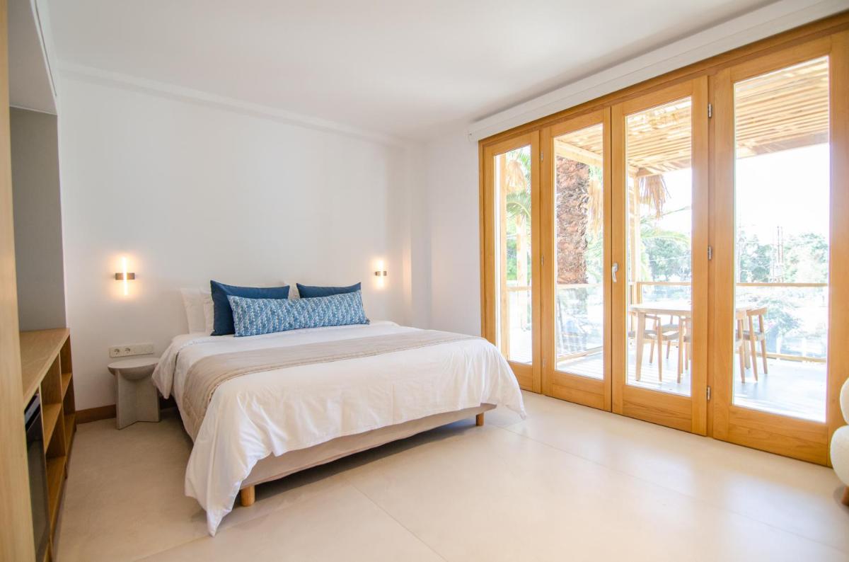 Dionysos Seaside Resort Ios