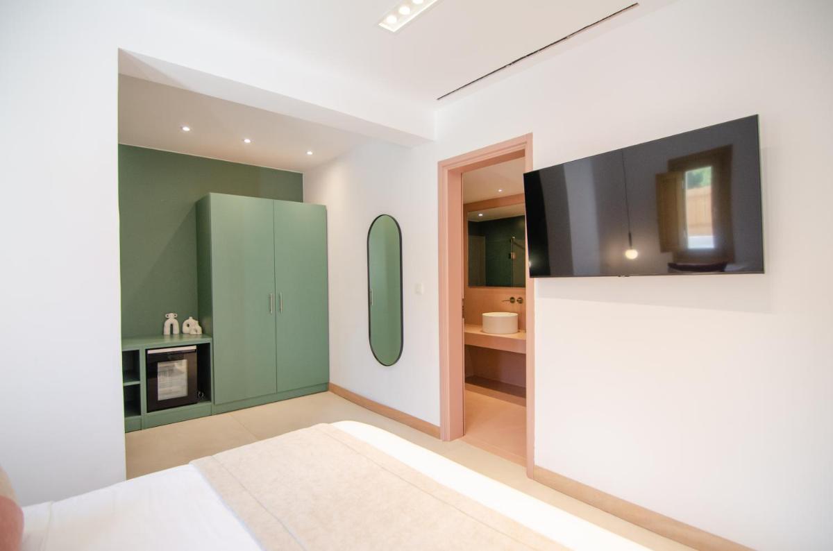 Dionysos Seaside Resort Ios