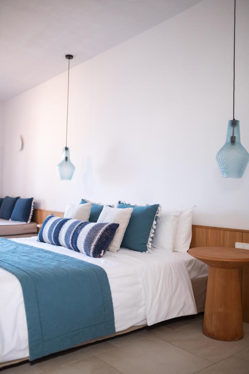 Dionysos Seaside Resort Ios