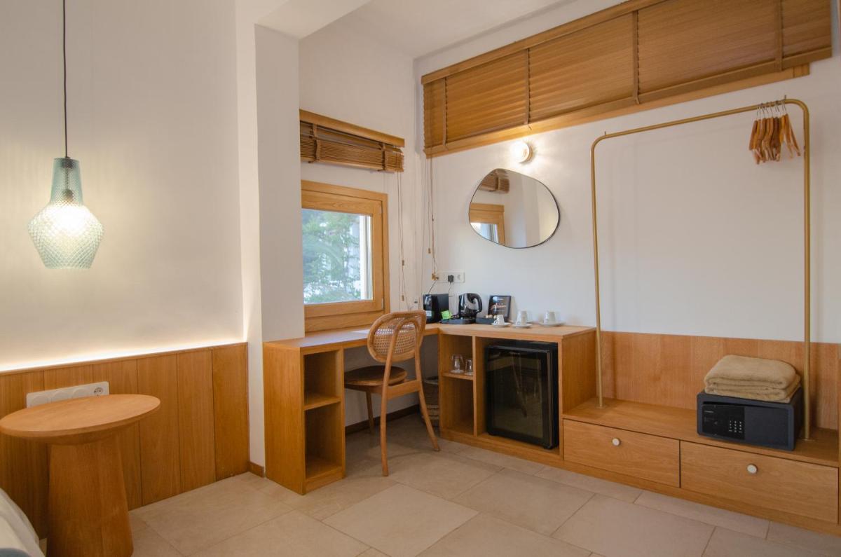 Dionysos Seaside Resort Ios