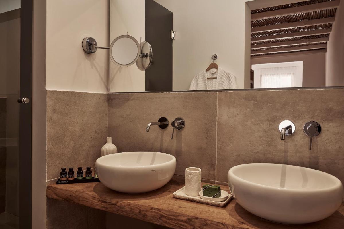 Dionysos Beach Resort & Villas
