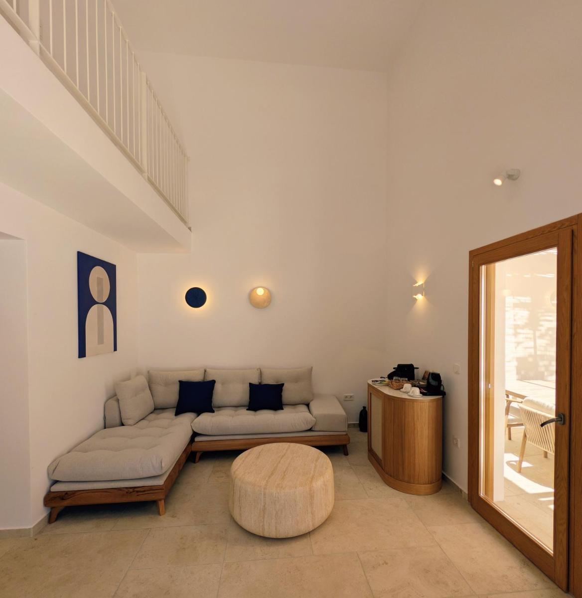 Dionysos Beach Resort & Villas