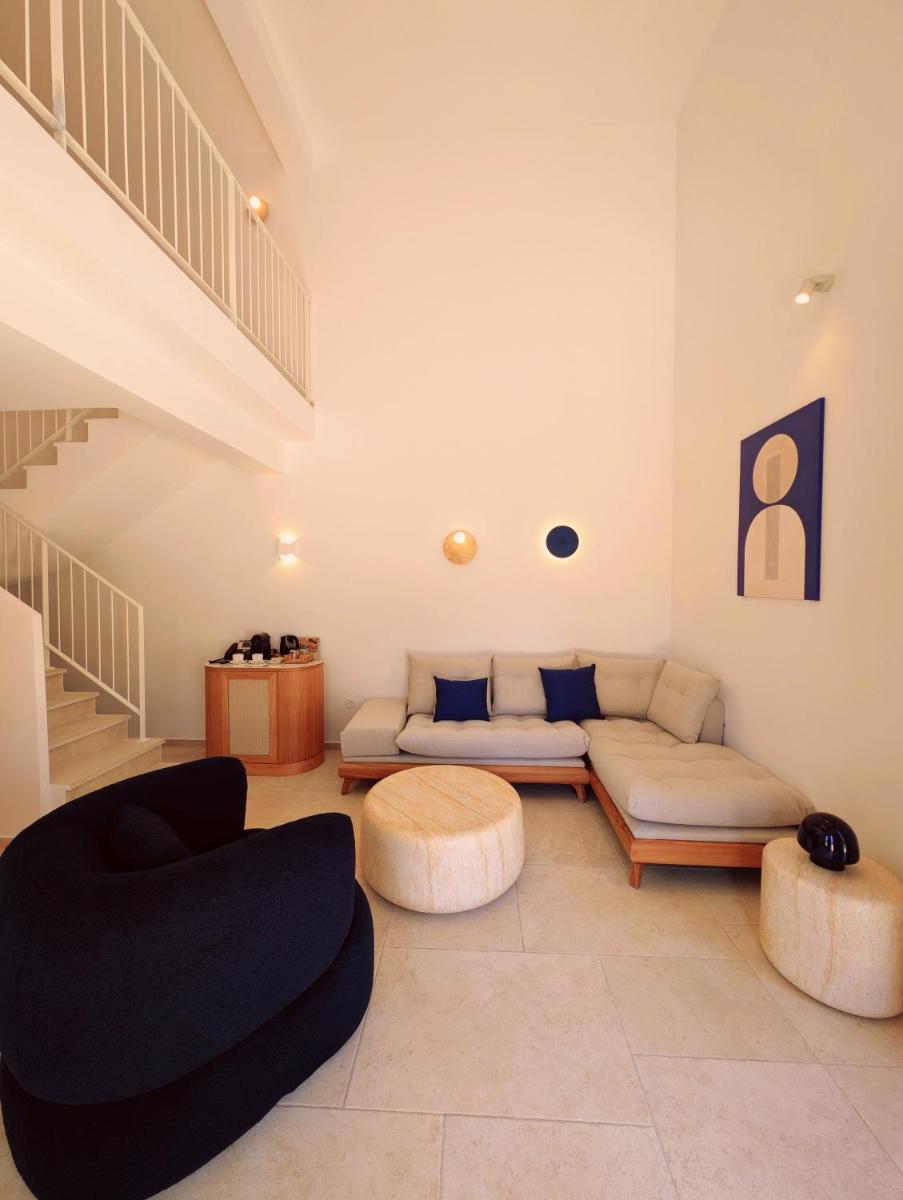Dionysos Beach Resort & Villas