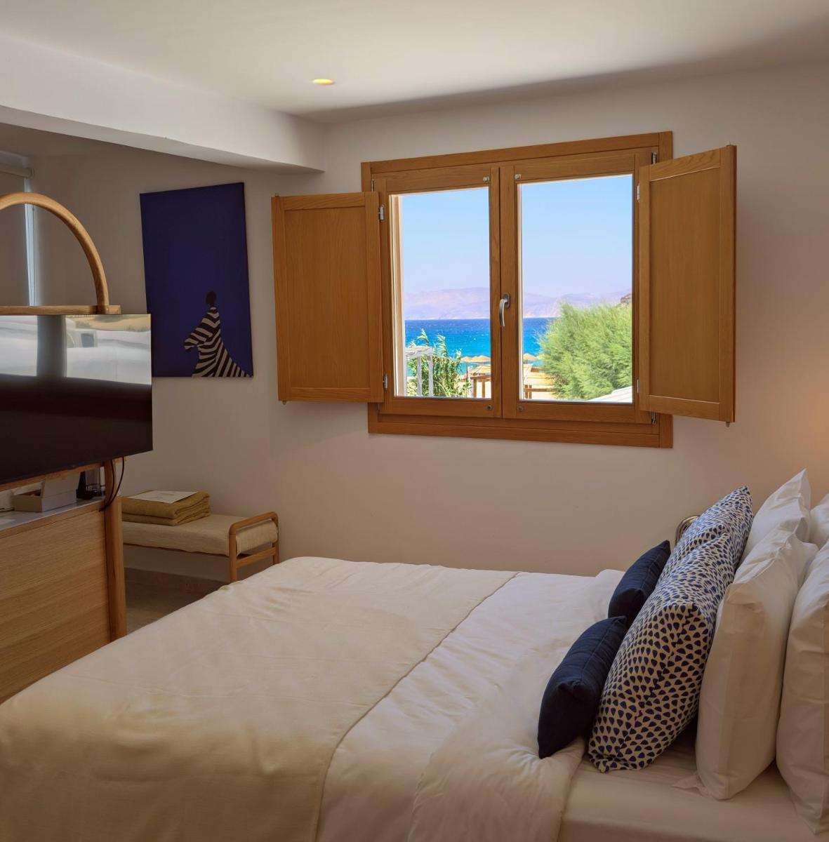 Dionysos Beach Resort & Villas