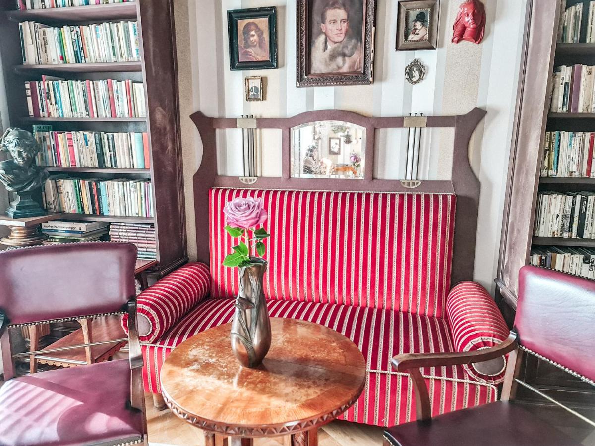 Divná pani Luxury Gallery Rooms