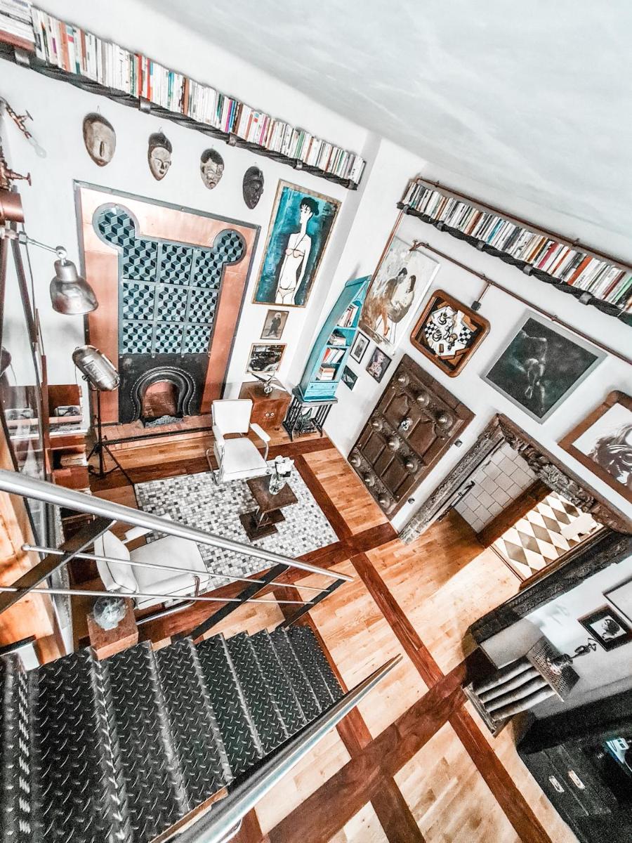 Divná pani Luxury Gallery Rooms