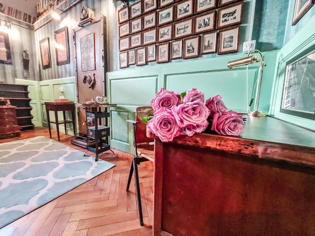 Divná pani Luxury Gallery Rooms