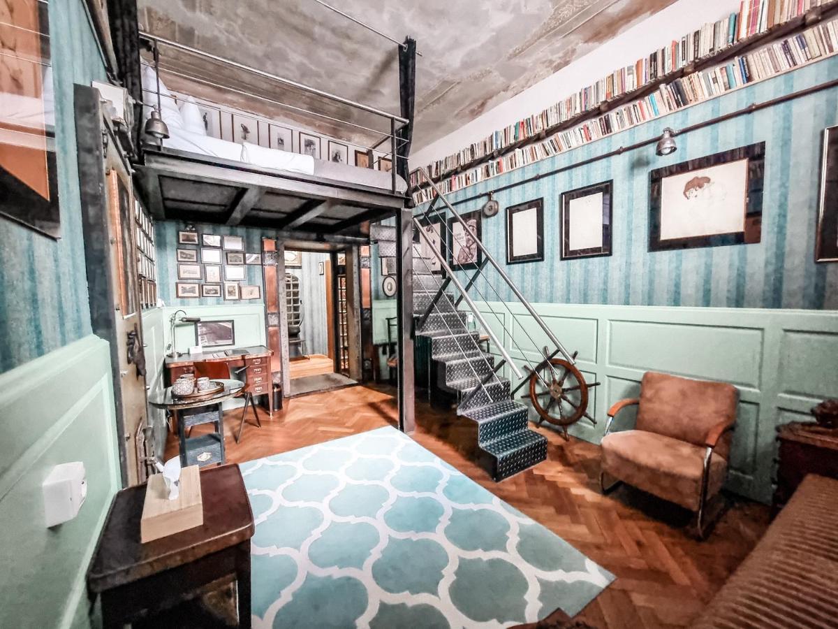 Divná pani Luxury Gallery Rooms