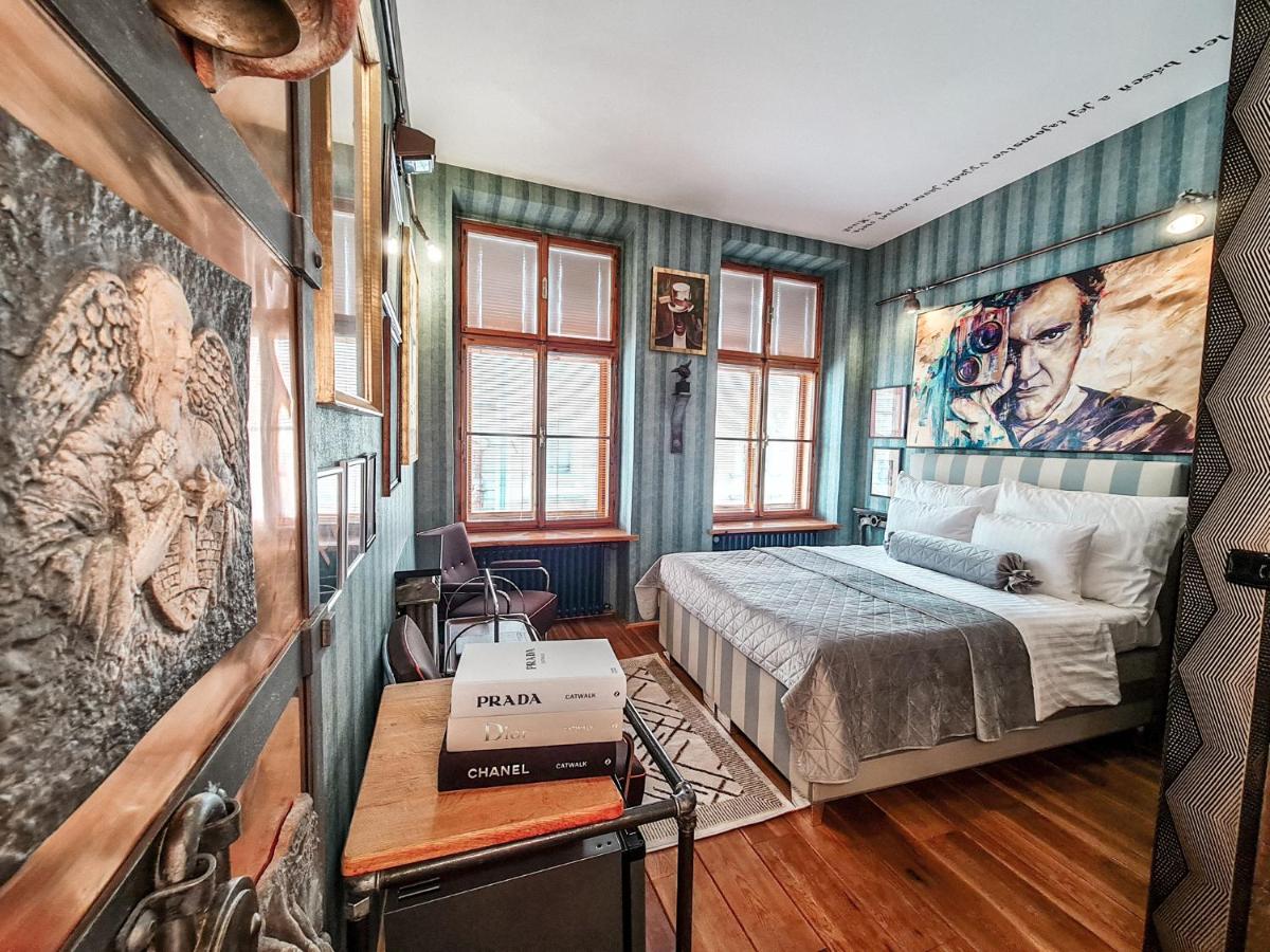 Divná pani Luxury Gallery Rooms