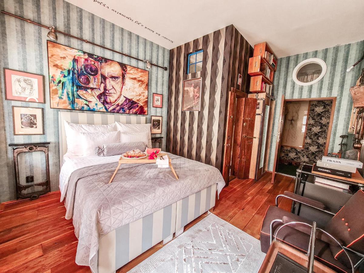 Divná pani Luxury Gallery Rooms