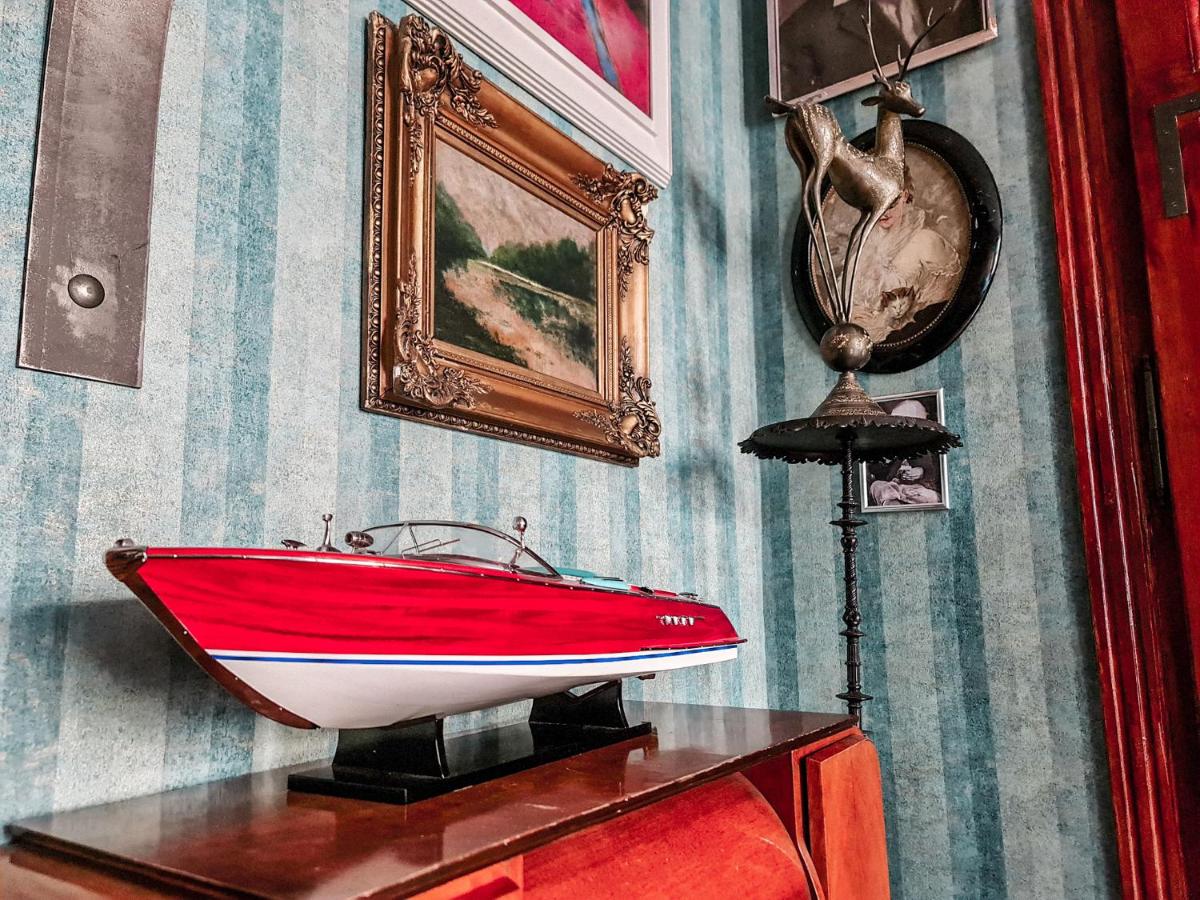 Divná pani Luxury Gallery Rooms