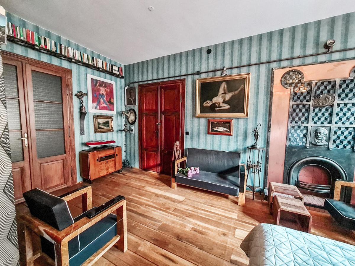 Divná pani Luxury Gallery Rooms