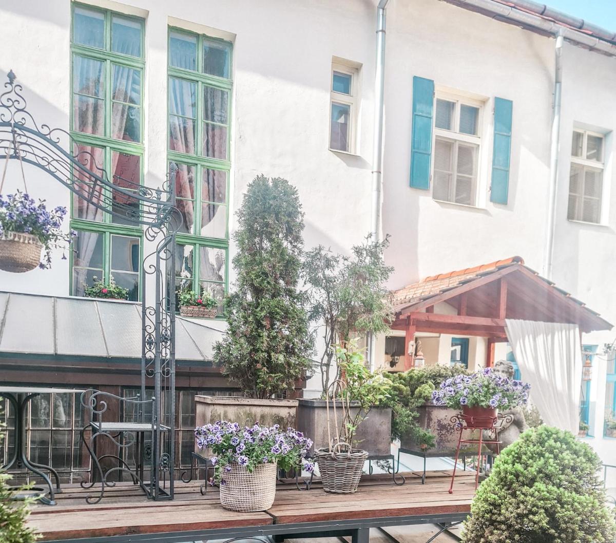 Divná pani Luxury Gallery Rooms