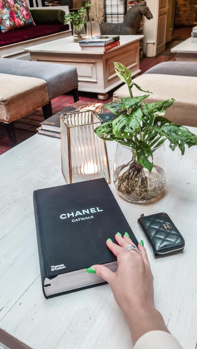 Divná pani Luxury Gallery Rooms