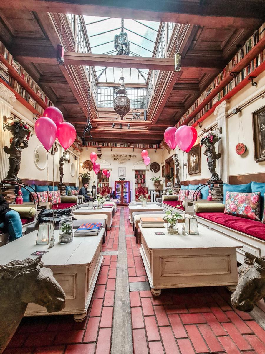 Divná pani Luxury Gallery Rooms