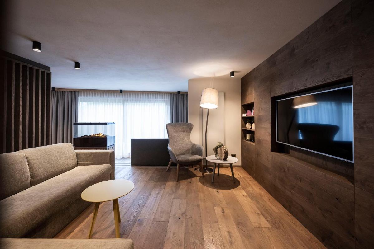 Post Alpina - Family Mountain Chalets