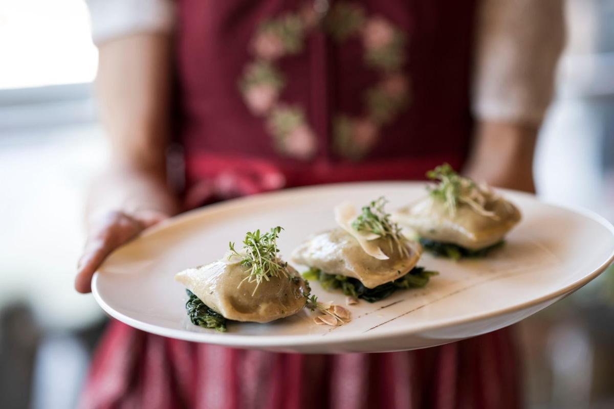 Post Alpina - Family Mountain Chalets