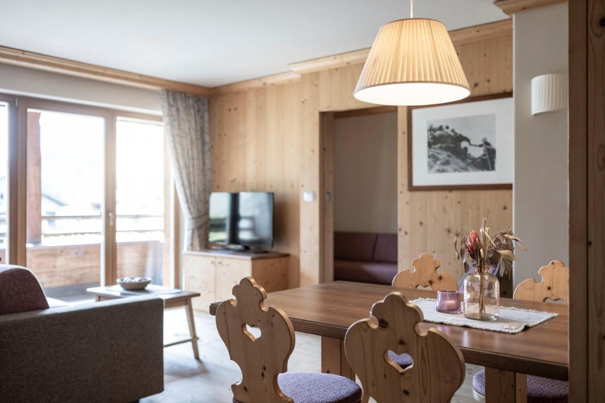 Post Alpina - Family Mountain Chalets