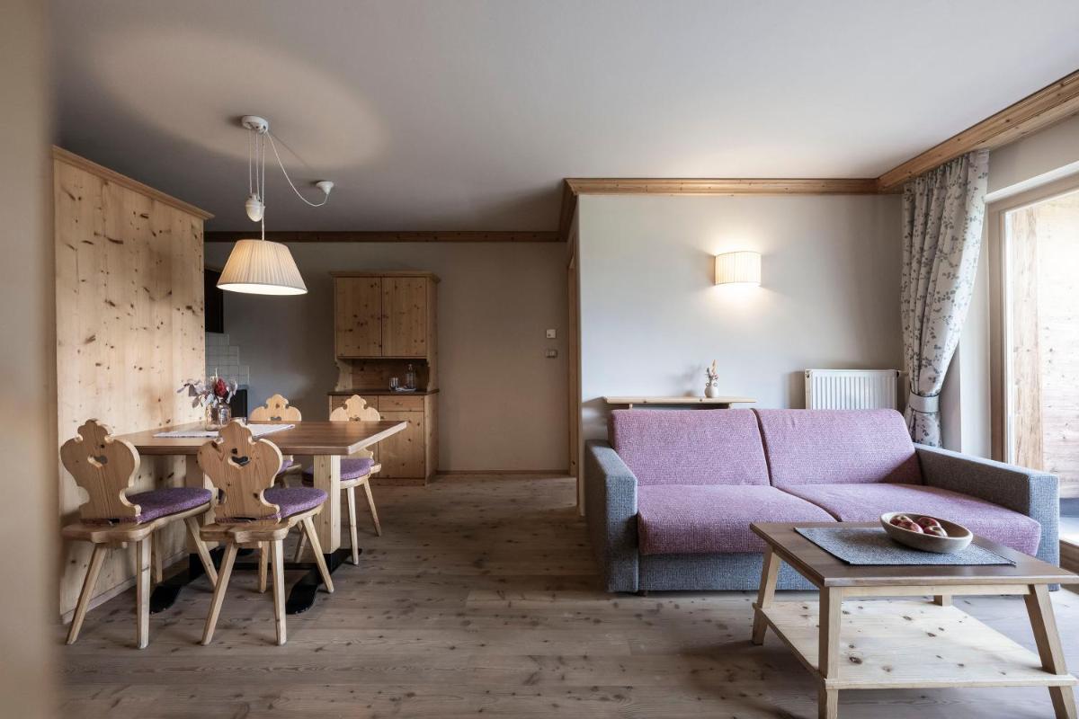 Post Alpina - Family Mountain Chalets